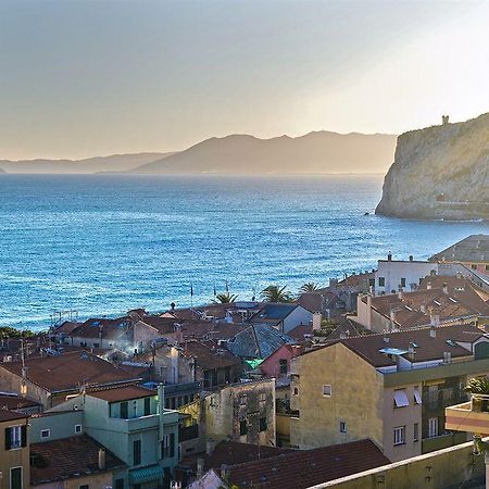 Hotel Deutsche Familien Finale Ligure Luaran gambar