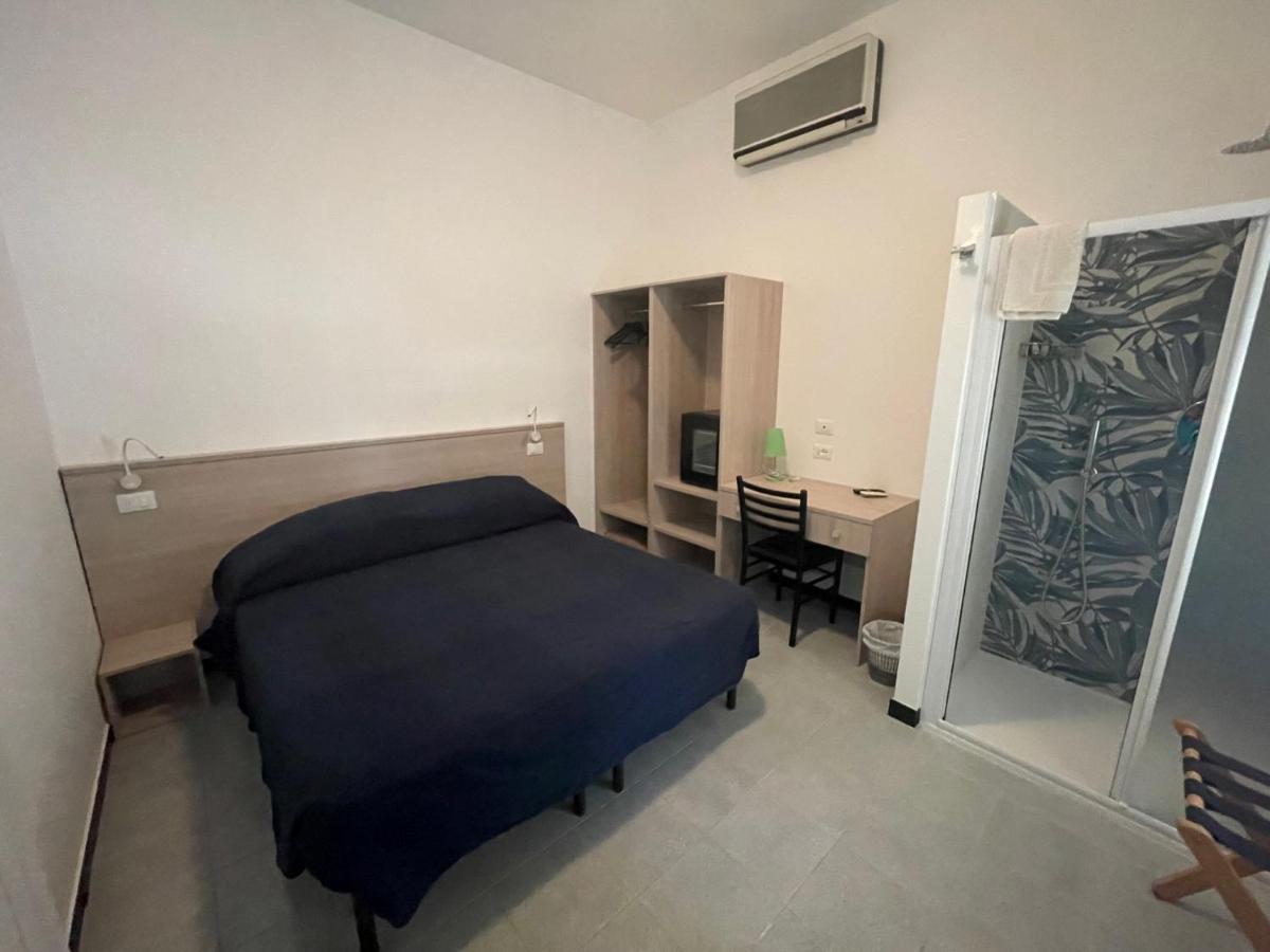 Hotel Deutsche Familien Finale Ligure Luaran gambar