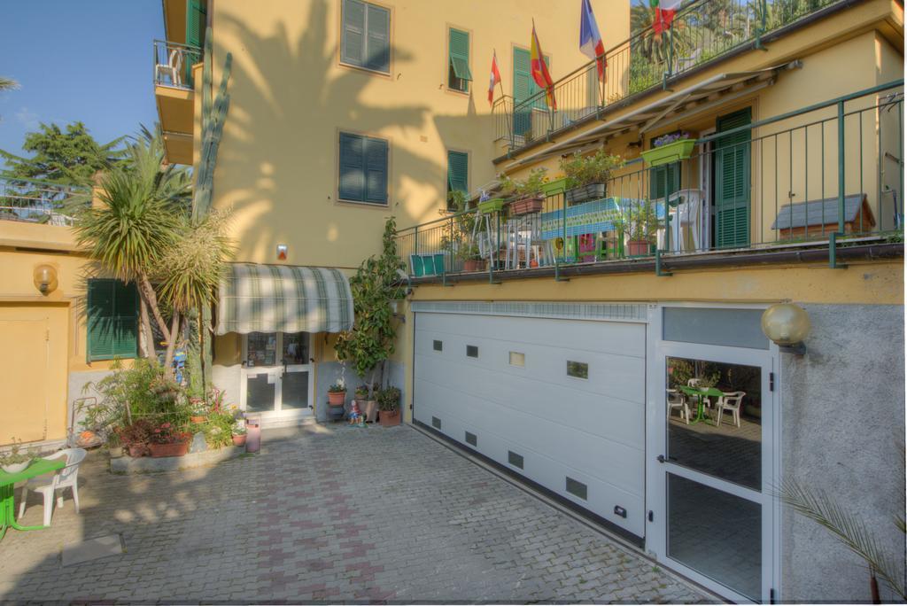 Hotel Deutsche Familien Finale Ligure Luaran gambar