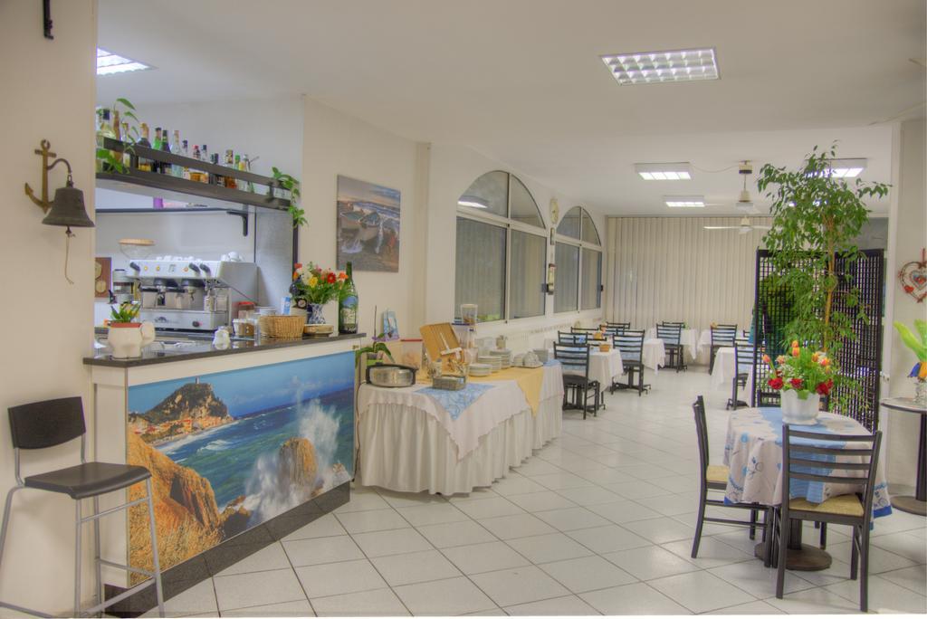 Hotel Deutsche Familien Finale Ligure Luaran gambar