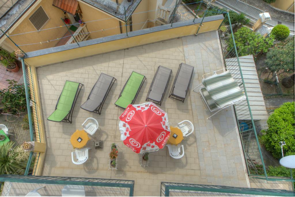Hotel Deutsche Familien Finale Ligure Luaran gambar