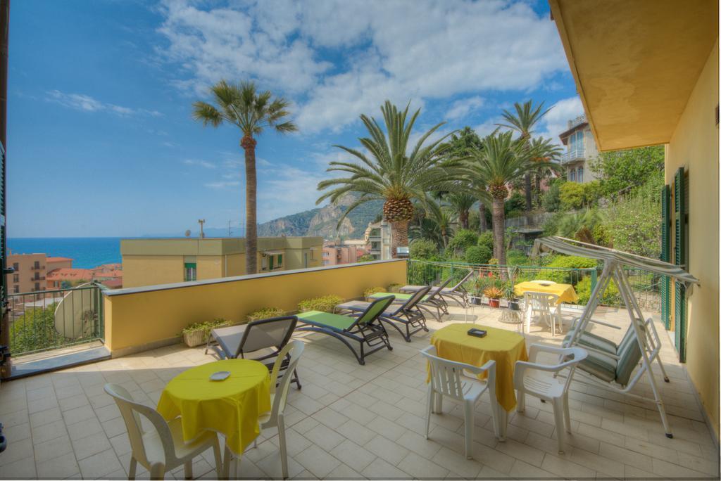 Hotel Deutsche Familien Finale Ligure Luaran gambar