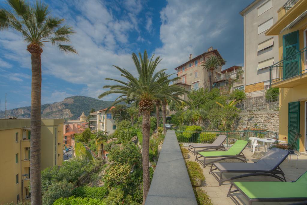 Hotel Deutsche Familien Finale Ligure Luaran gambar