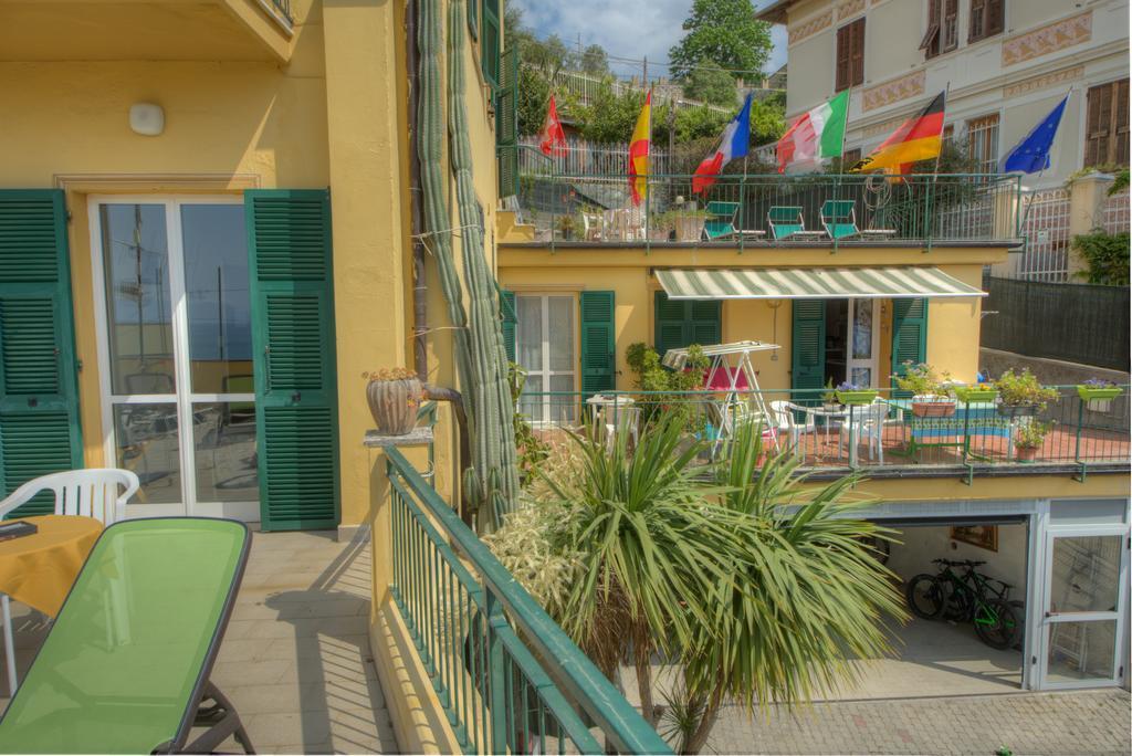 Hotel Deutsche Familien Finale Ligure Luaran gambar