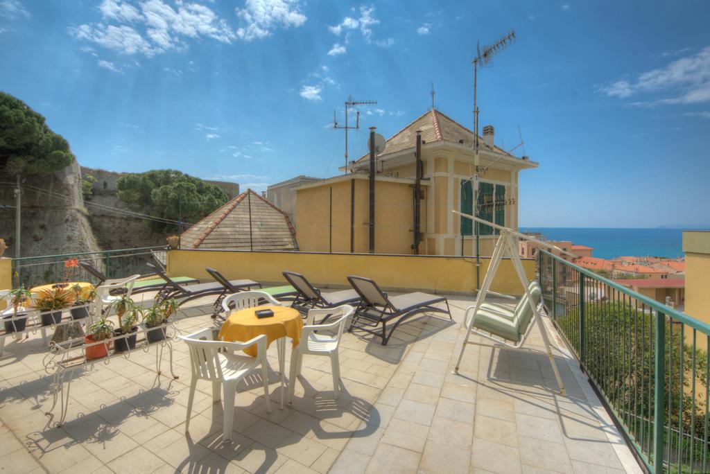 Hotel Deutsche Familien Finale Ligure Luaran gambar