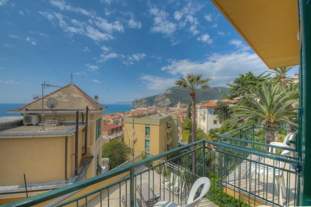 Hotel Deutsche Familien Finale Ligure Luaran gambar