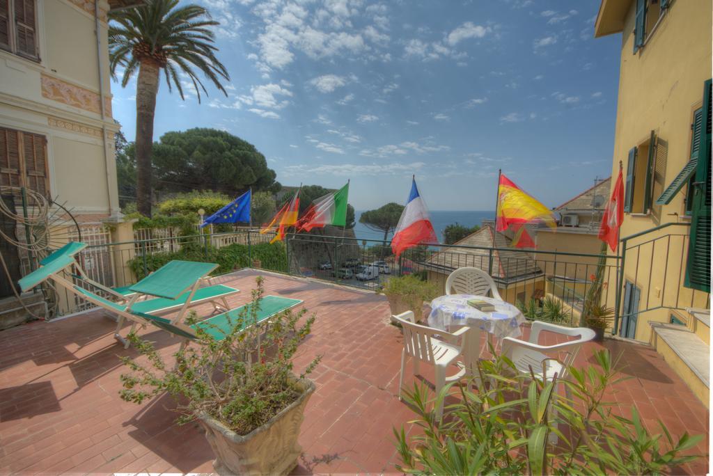 Hotel Deutsche Familien Finale Ligure Luaran gambar