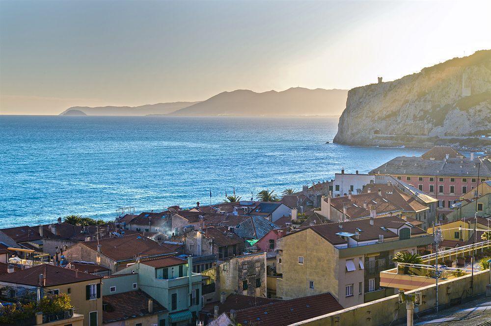 Hotel Deutsche Familien Finale Ligure Luaran gambar